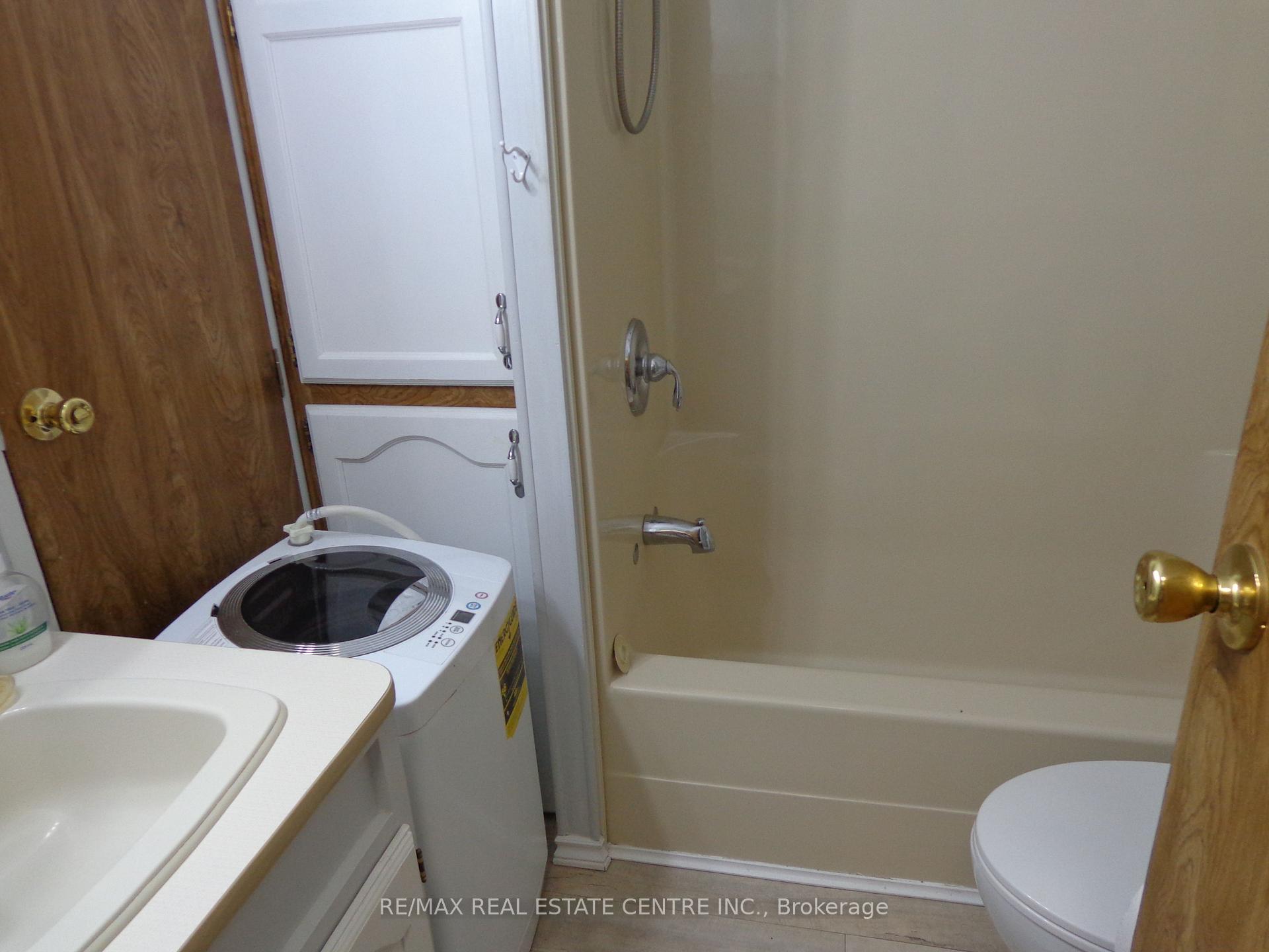 Photo 12 of Unit 422, 1652 Puddicombre Road, Wilmot — HOMEH