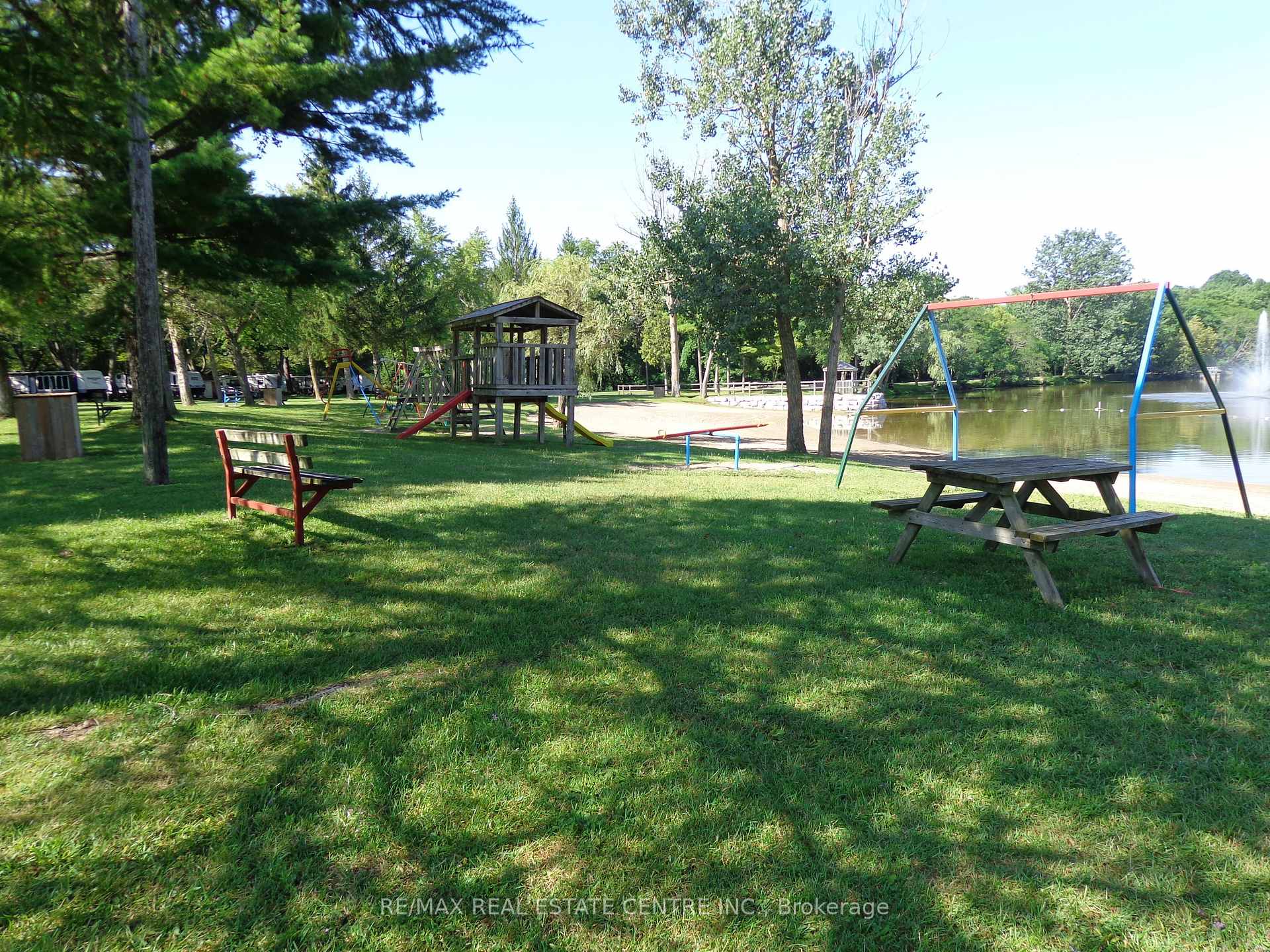 Photo 18 of Unit 422, 1652 Puddicombre Road, Wilmot — HOMEH