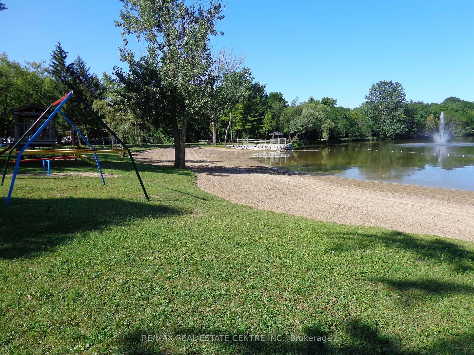 Photo 20 of Unit 422, 1652 Puddicombre Road, Wilmot — HOMEH