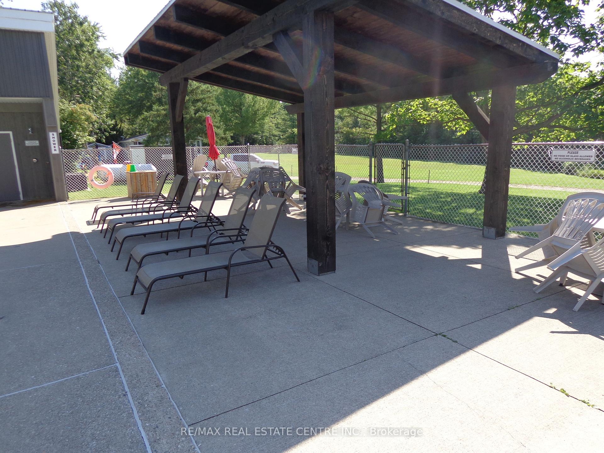 Photo 25 of Unit 422, 1652 Puddicombre Road, Wilmot — HOMEH
