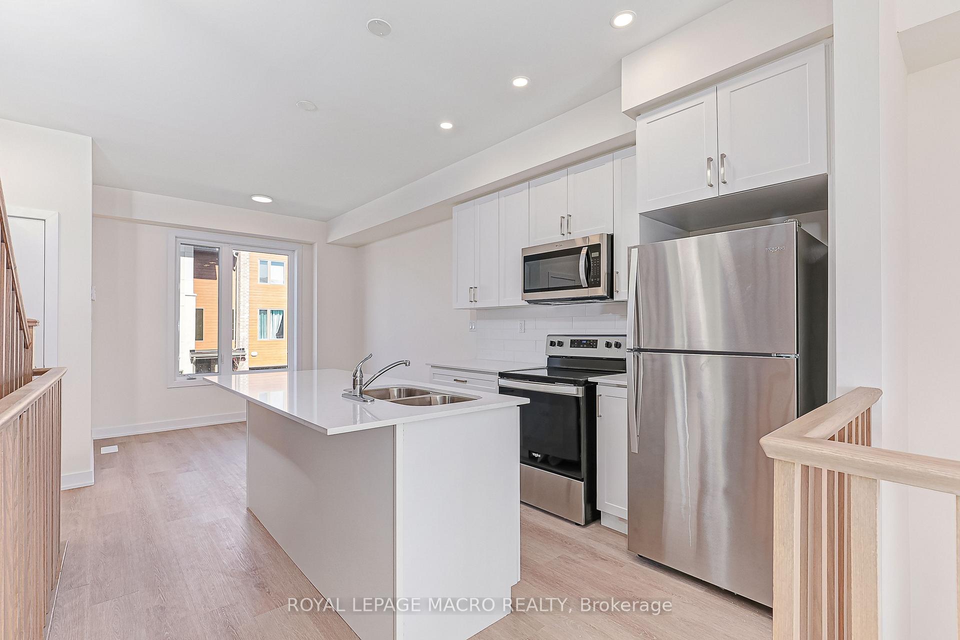 Photo 11 of 5 Winters Crescent NW, Collingwood — HOMEH