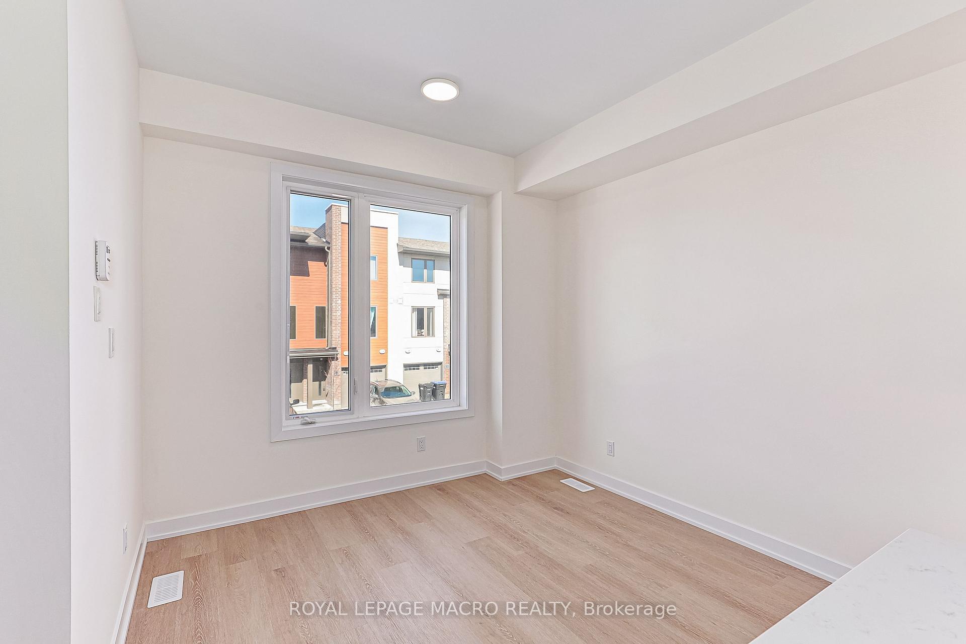 Photo 14 of 5 Winters Crescent NW, Collingwood — HOMEH