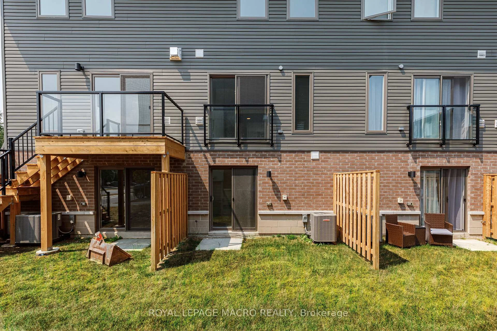 Photo 35 of 5 Winters Crescent NW, Collingwood — HOMEH