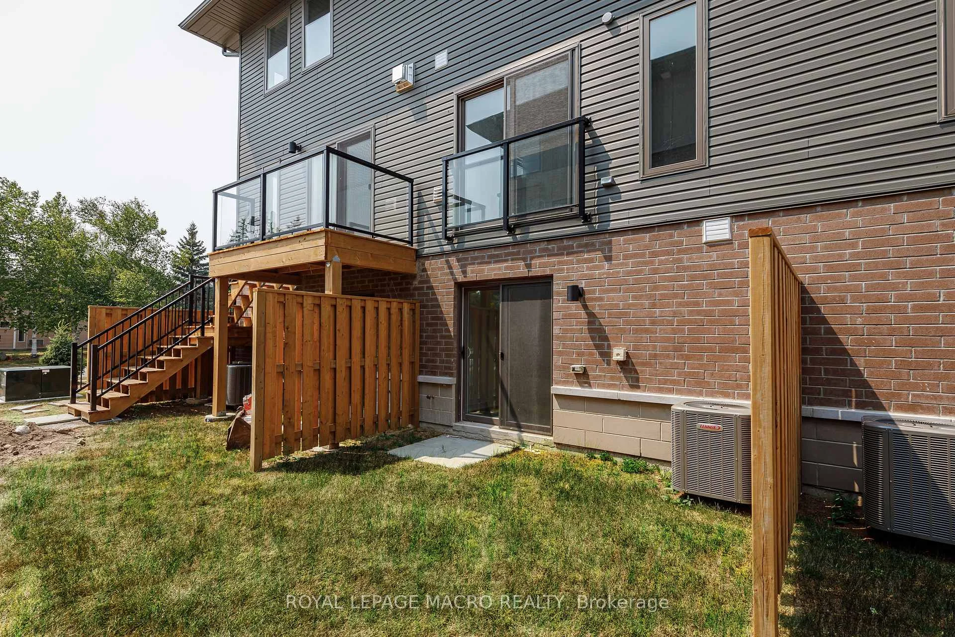 Photo 36 of 5 Winters Crescent NW, Collingwood — HOMEH