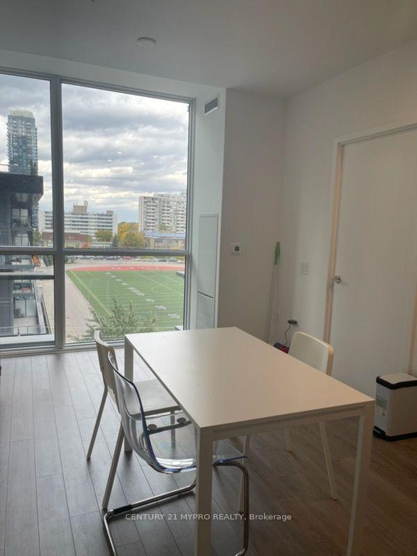 Photo 2 of Unit #412, 39 Roehampton Avenue, Toronto, Mount Pleasant West — HOMEH