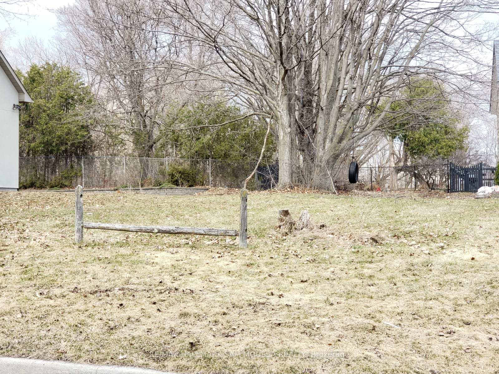 Photo 1 of Unit B, 33 Melville Drive, Ottawa, Barrhaven - Pheasant Run — HOMEH