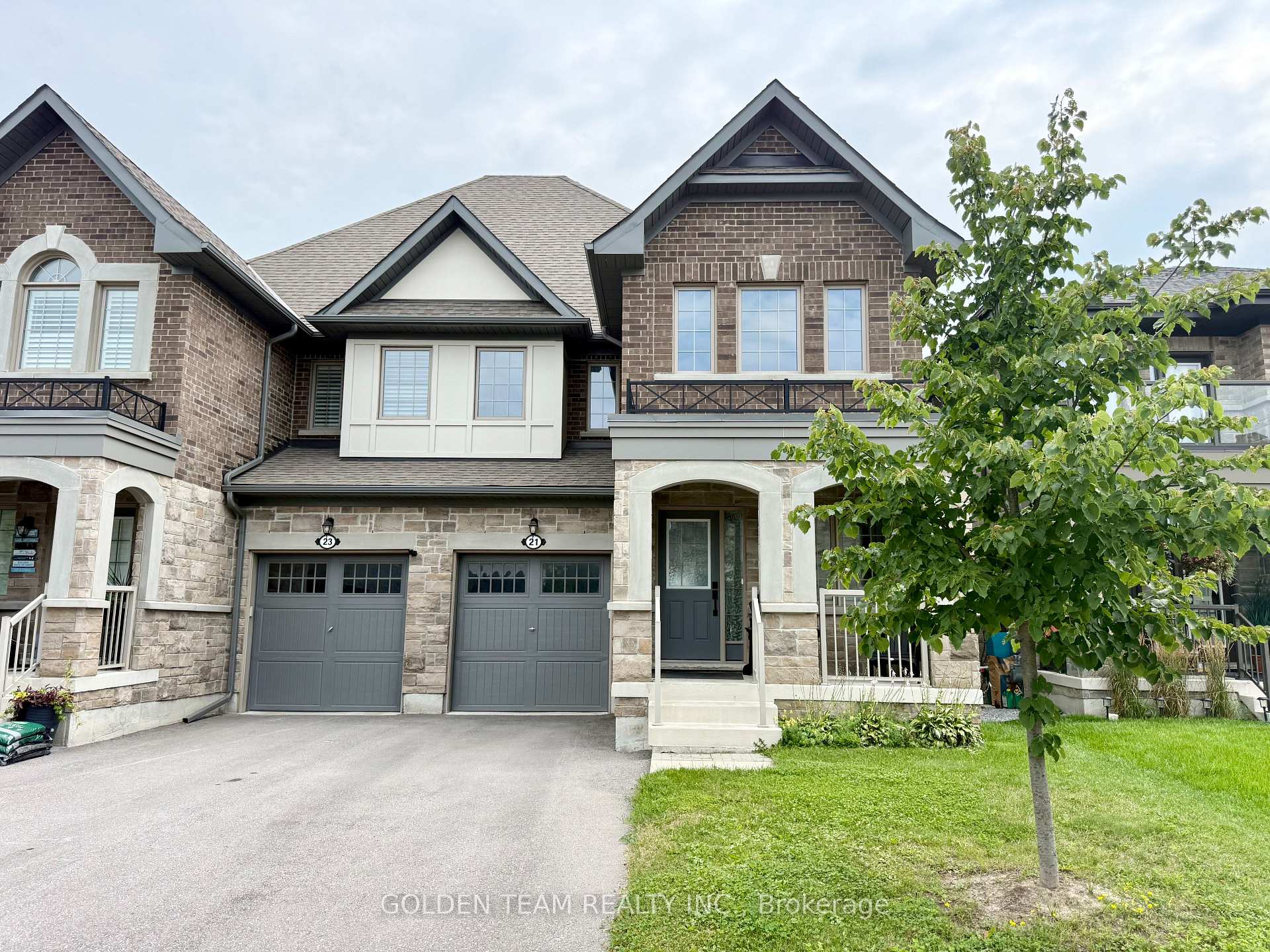 Photo 1 of 21 Allinson Lane, Uxbridge — HOMEH
