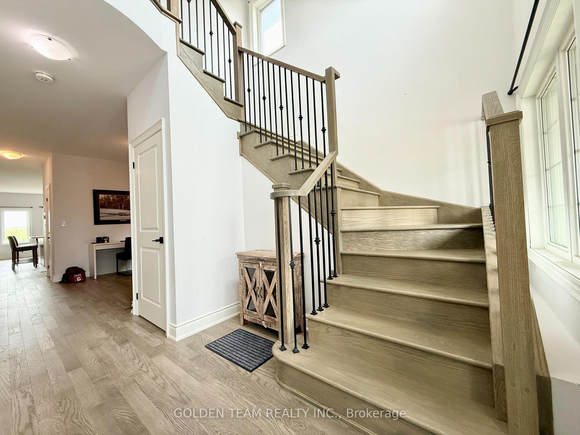 Photo 6 of 21 Allinson Lane, Uxbridge — HOMEH