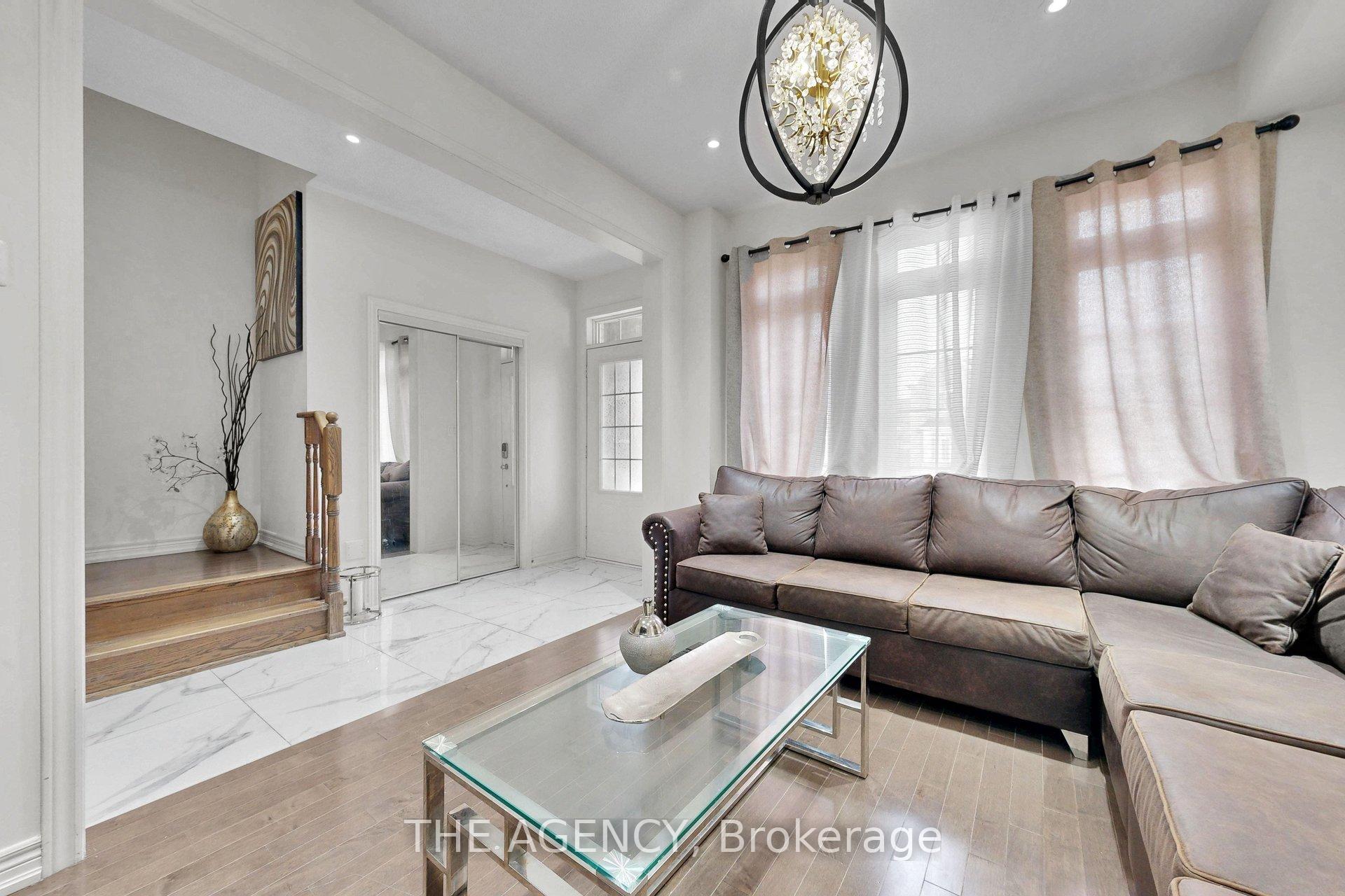 Photo 6 of 152 Remembrance Road, Brampton, Northwest Brampton — HOMEH