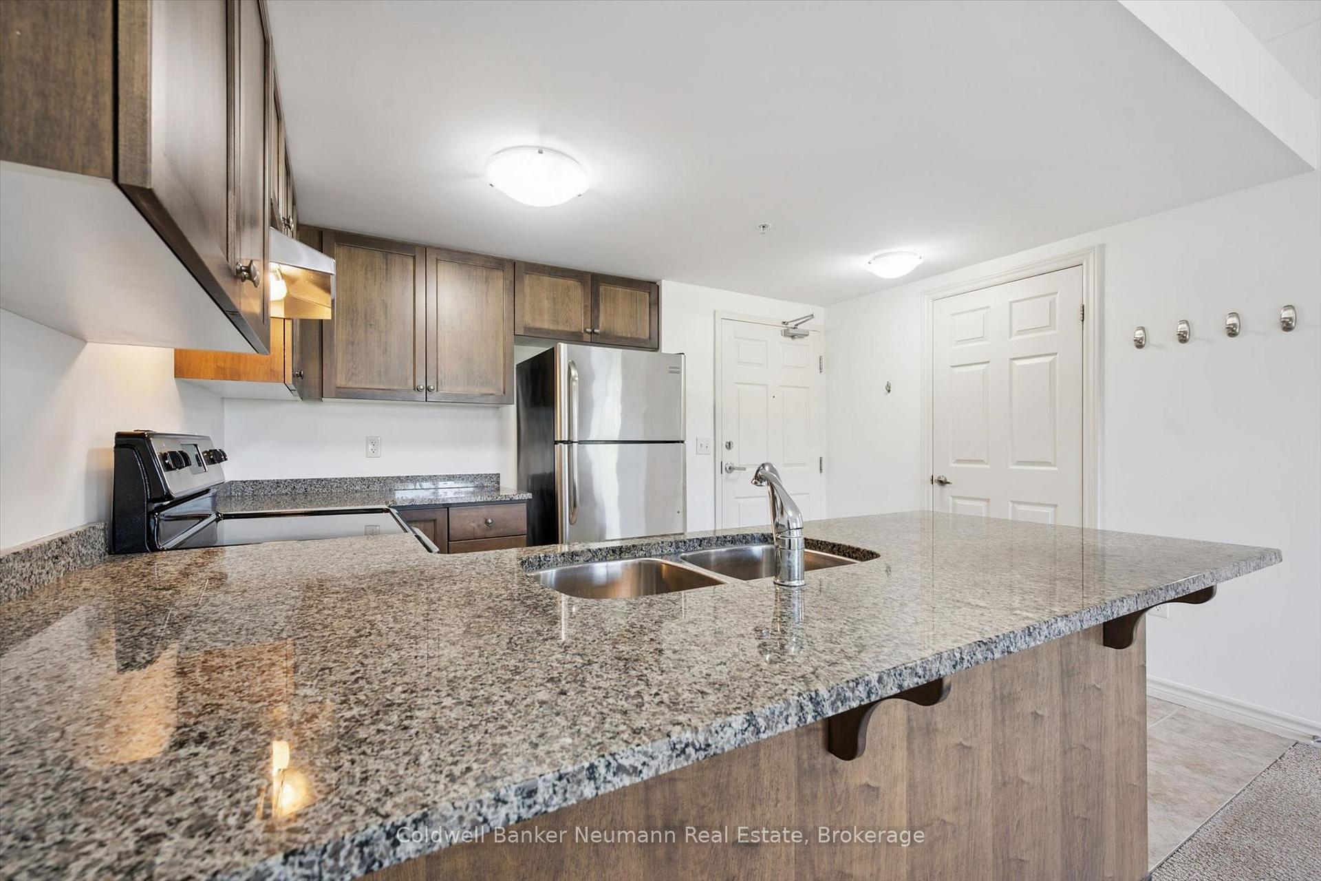 Photo 5 of Unit 301, 45 Kingsbury Square, Guelph, Pineridge/Westminster Woods — HOMEH