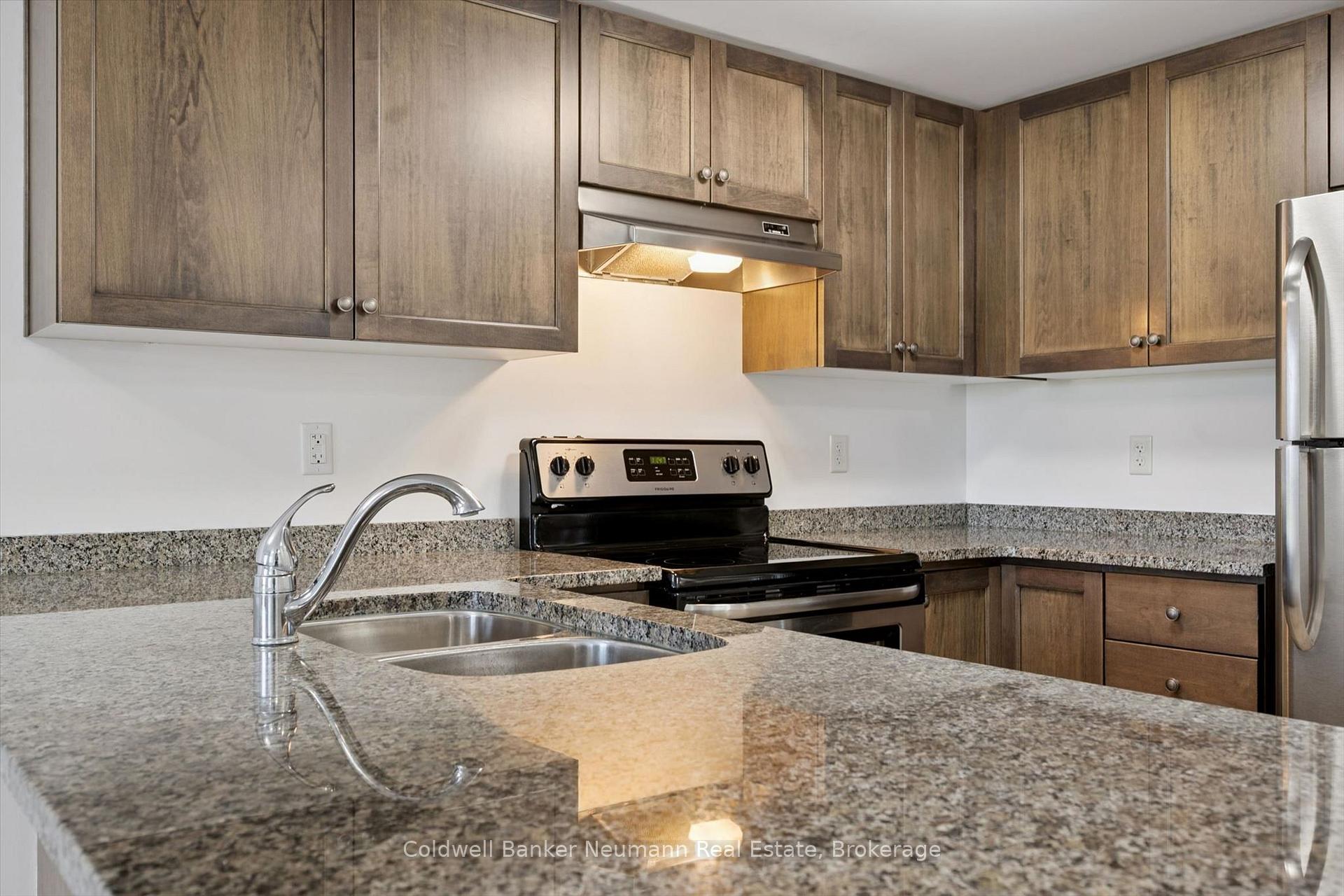 Photo 6 of Unit 301, 45 Kingsbury Square, Guelph, Pineridge/Westminster Woods — HOMEH