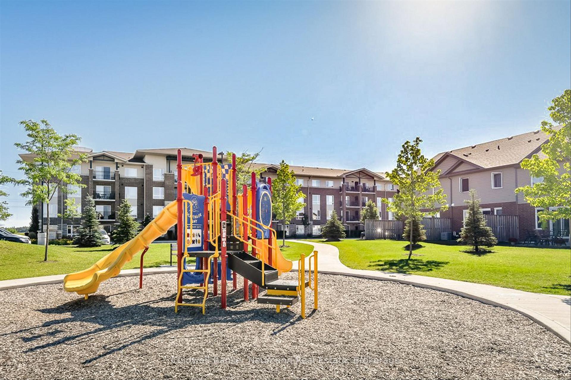 Photo 24 of Unit 301, 45 Kingsbury Square, Guelph, Pineridge/Westminster Woods — HOMEH