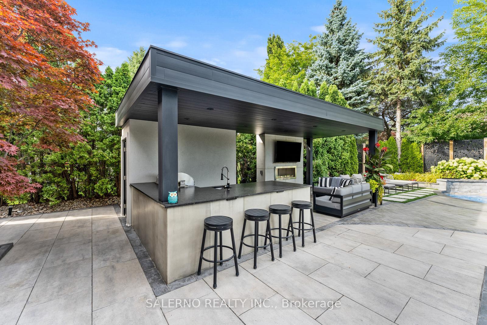 Photo 5 of 107 Deerchase Circle, Vaughan, Islington Woods — HOMEH