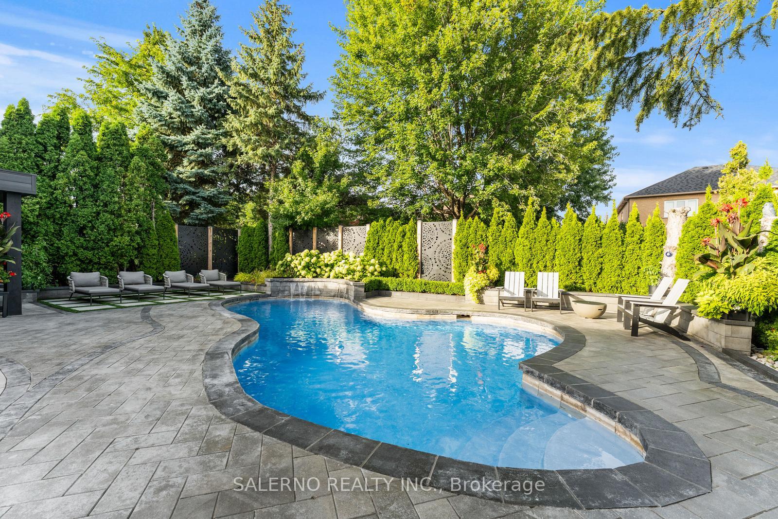 Photo 15 of 107 Deerchase Circle, Vaughan, Islington Woods — HOMEH