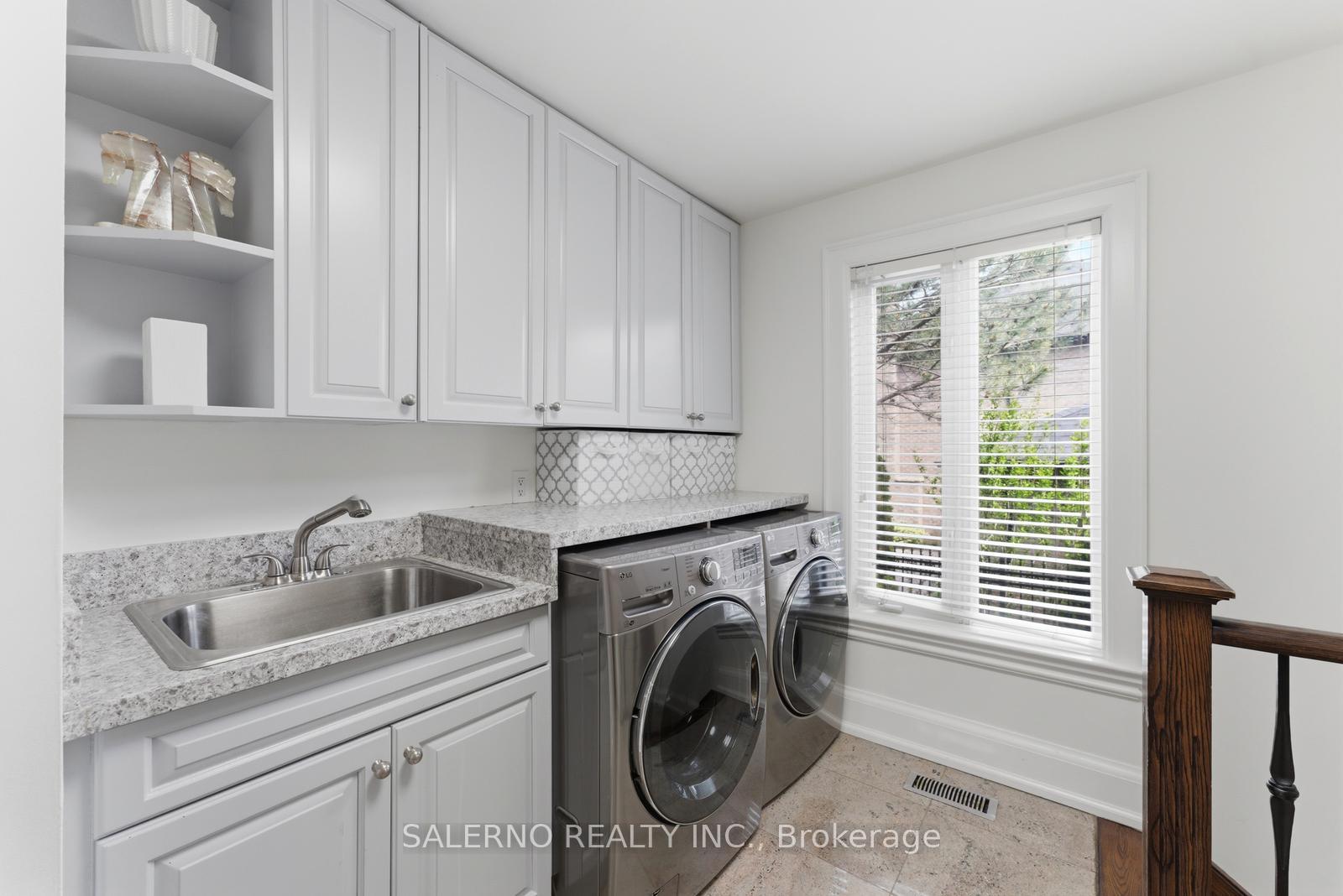 Photo 34 of 107 Deerchase Circle, Vaughan, Islington Woods — HOMEH