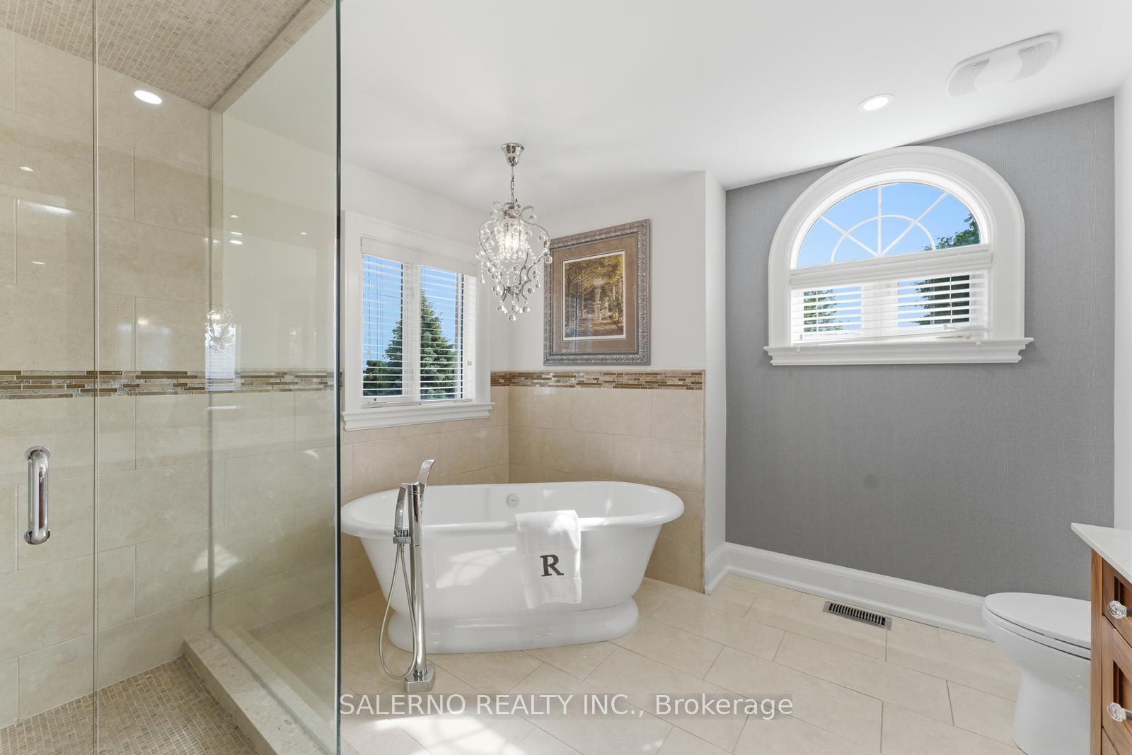 Photo 38 of 107 Deerchase Circle, Vaughan, Islington Woods — HOMEH