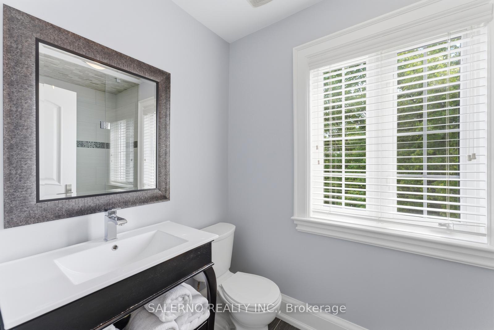 Photo 40 of 107 Deerchase Circle, Vaughan, Islington Woods — HOMEH