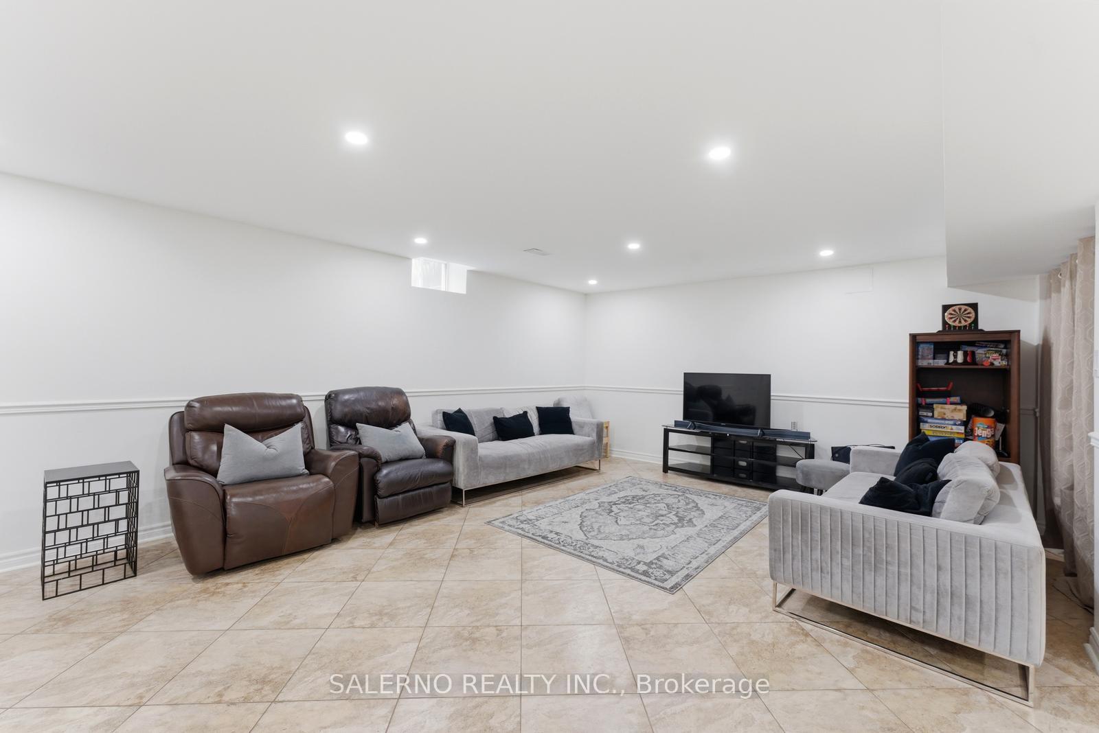 Photo 45 of 107 Deerchase Circle, Vaughan, Islington Woods — HOMEH