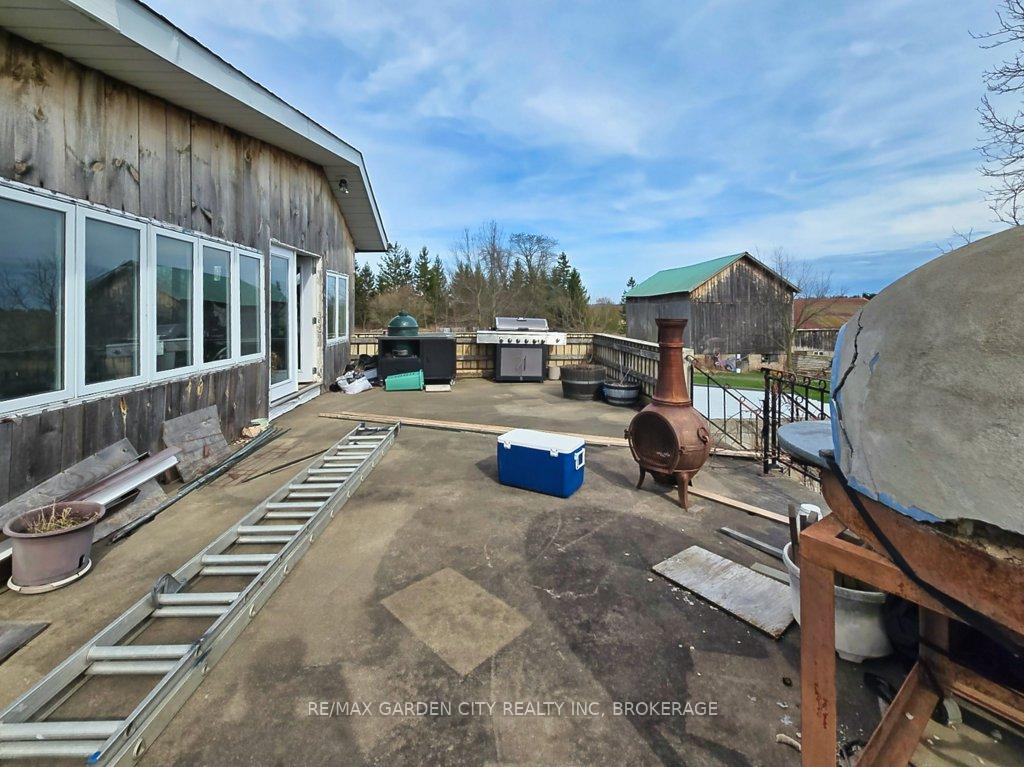 Photo 4 of 1030 Metler Road, Pelham, North Pelham — HOMEH