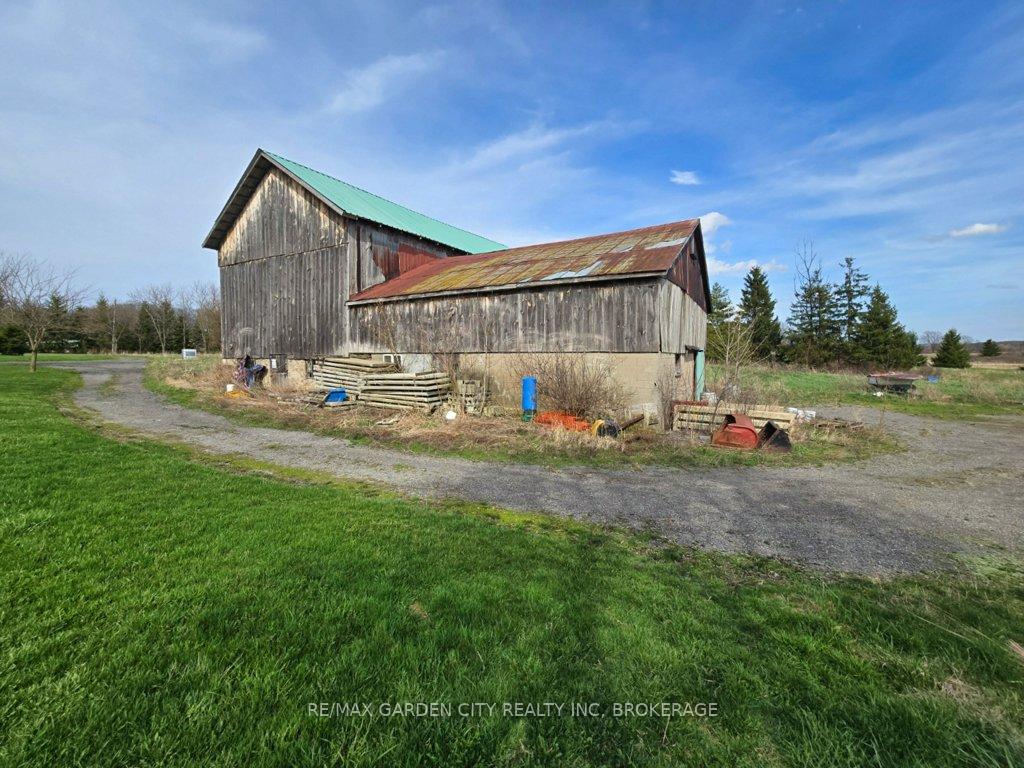Photo 7 of 1030 Metler Road, Pelham, North Pelham — HOMEH