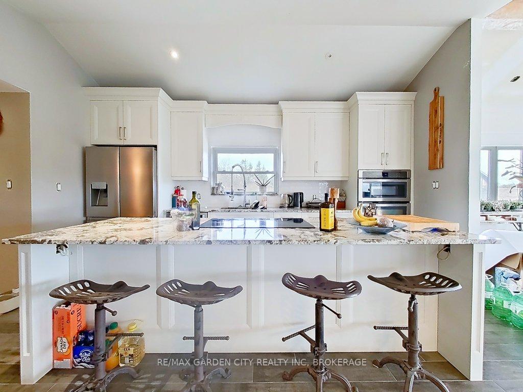 Photo 13 of 1030 Metler Road, Pelham, North Pelham — HOMEH
