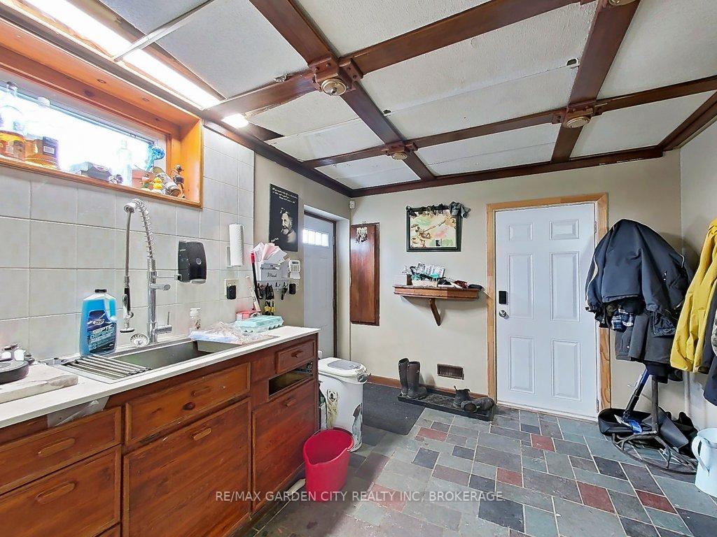 Photo 26 of 1030 Metler Road, Pelham, North Pelham — HOMEH