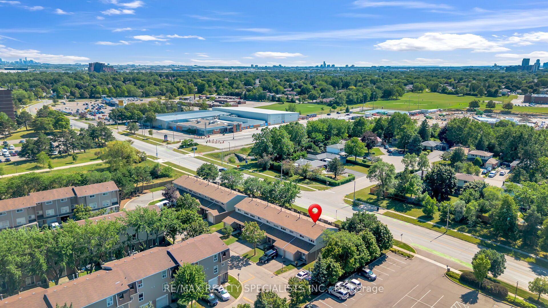 Photo 49 of 155 Enderby Crescent, Brampton, Southgate — HOMEH