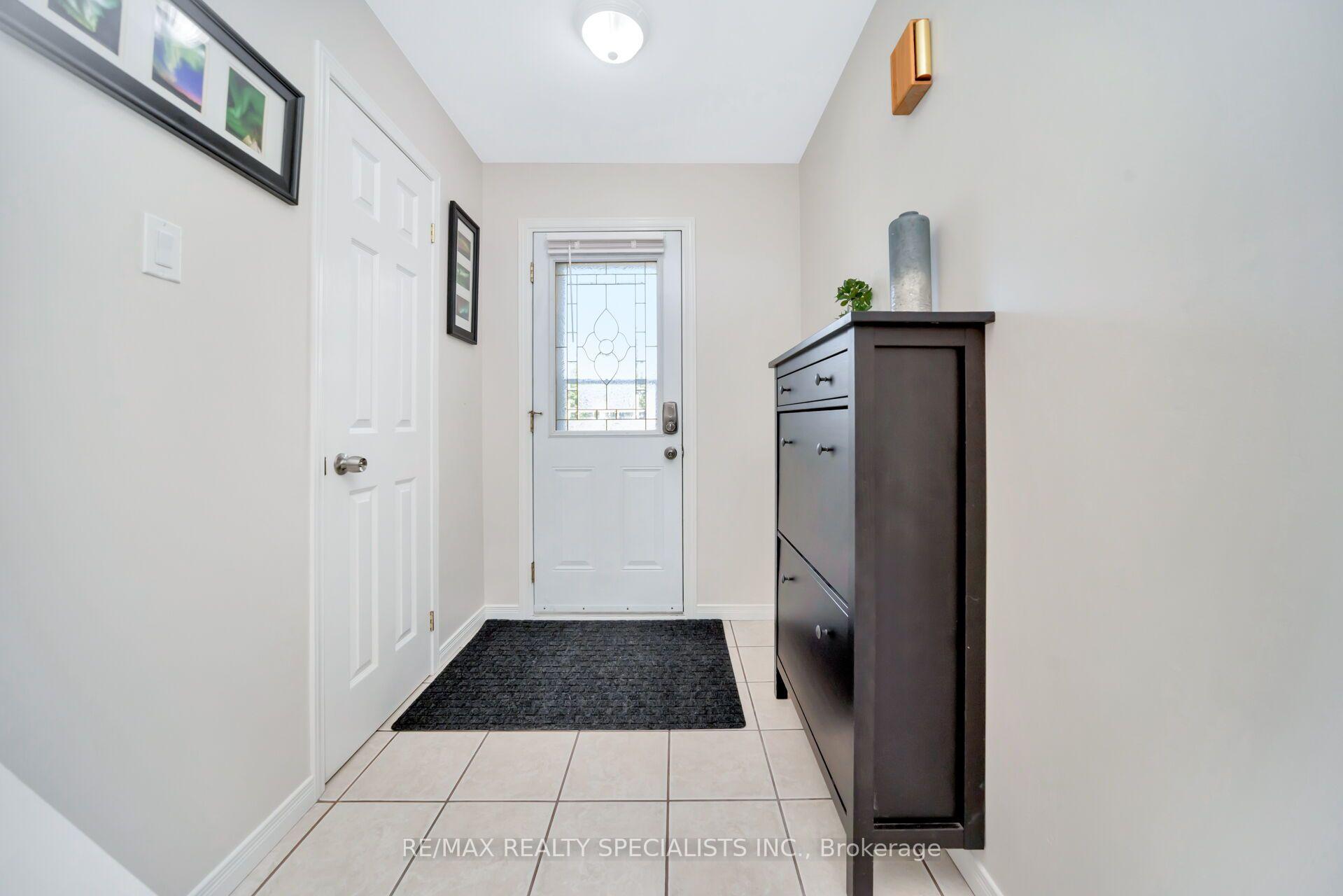 Photo 19 of 155 Enderby Crescent, Brampton, Southgate — HOMEH