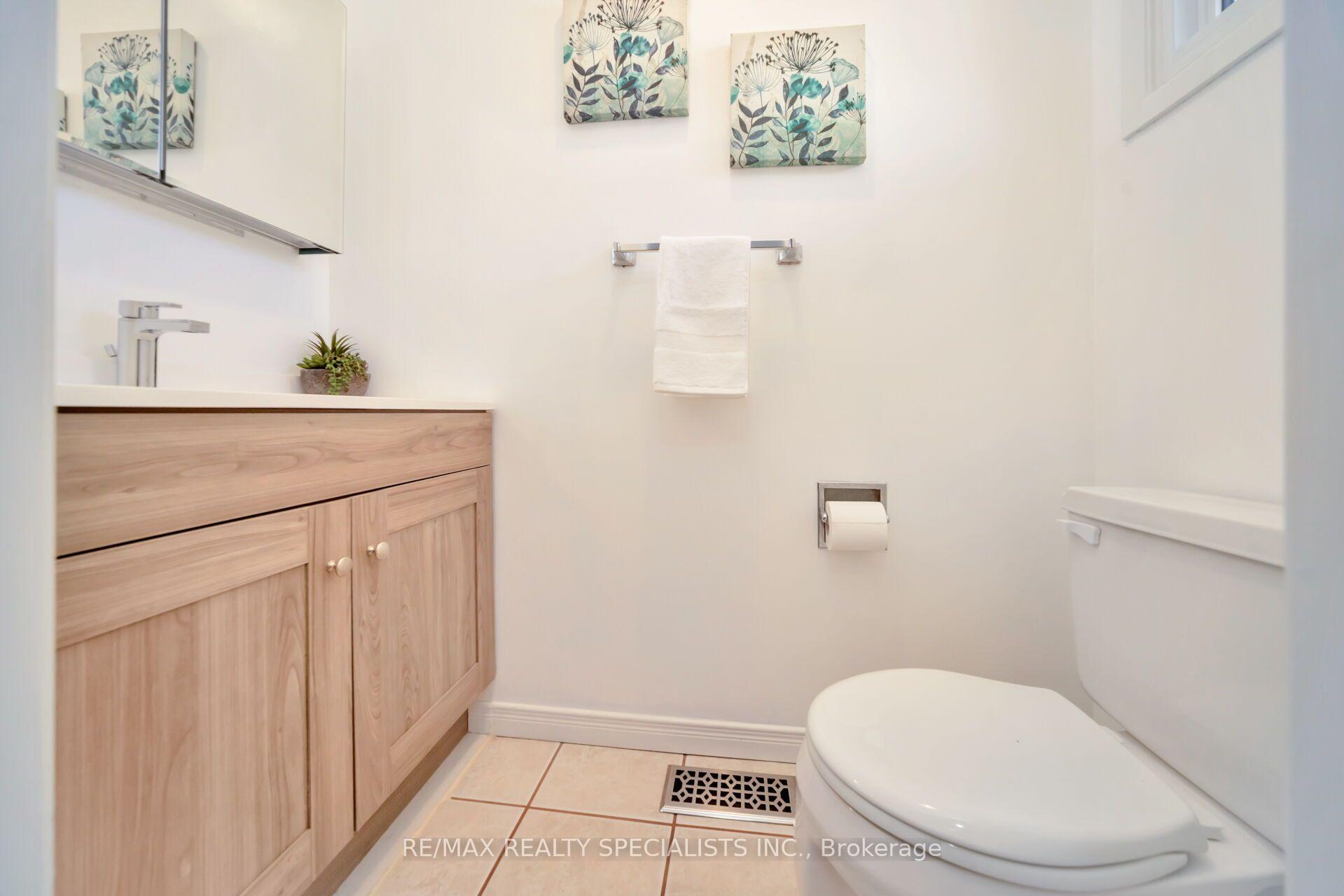 Photo 15 of 155 Enderby Crescent, Brampton, Southgate — HOMEH