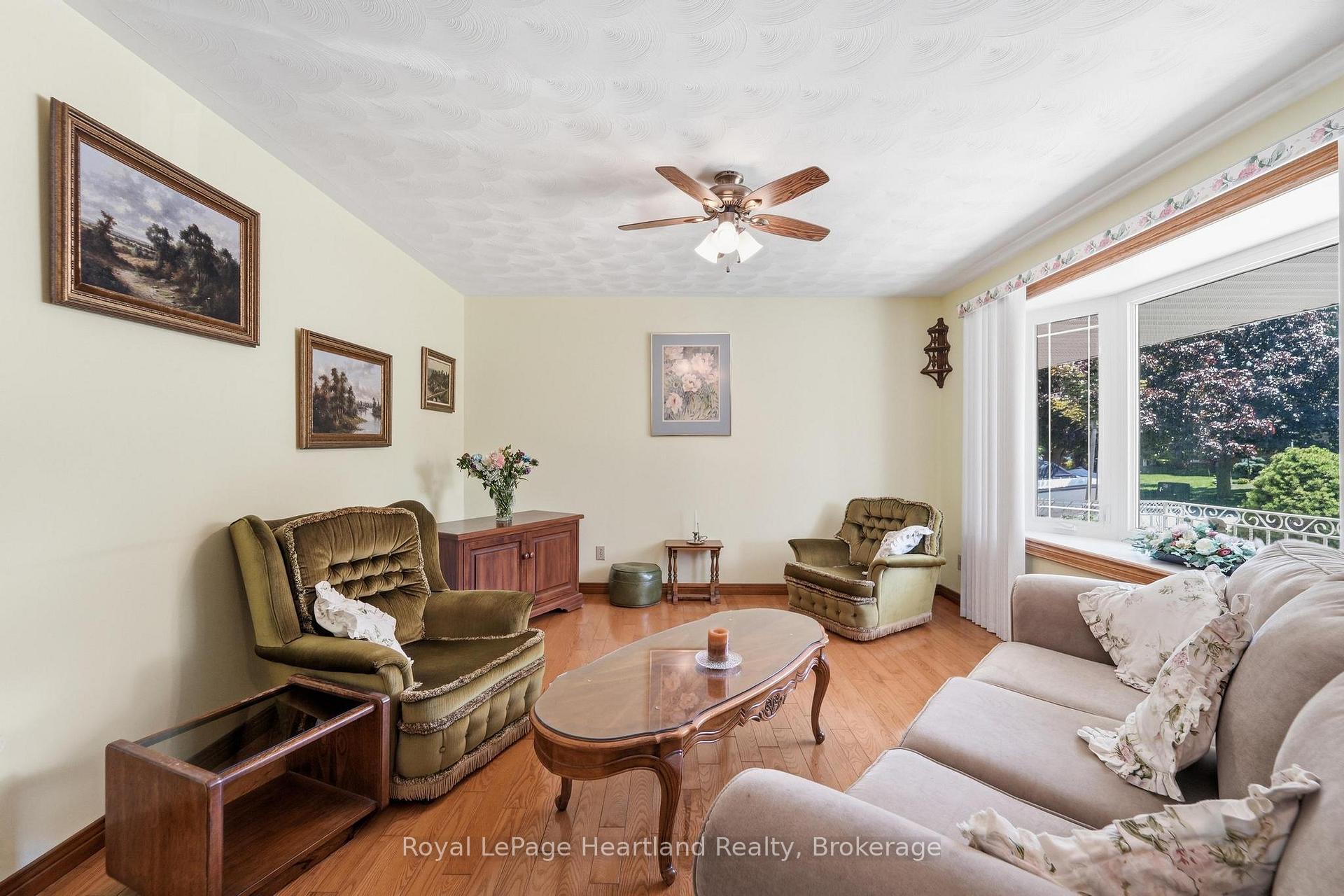 Photo 5 of 24 Leonard Drive, Goderich, Goderich (Town) — HOMEH