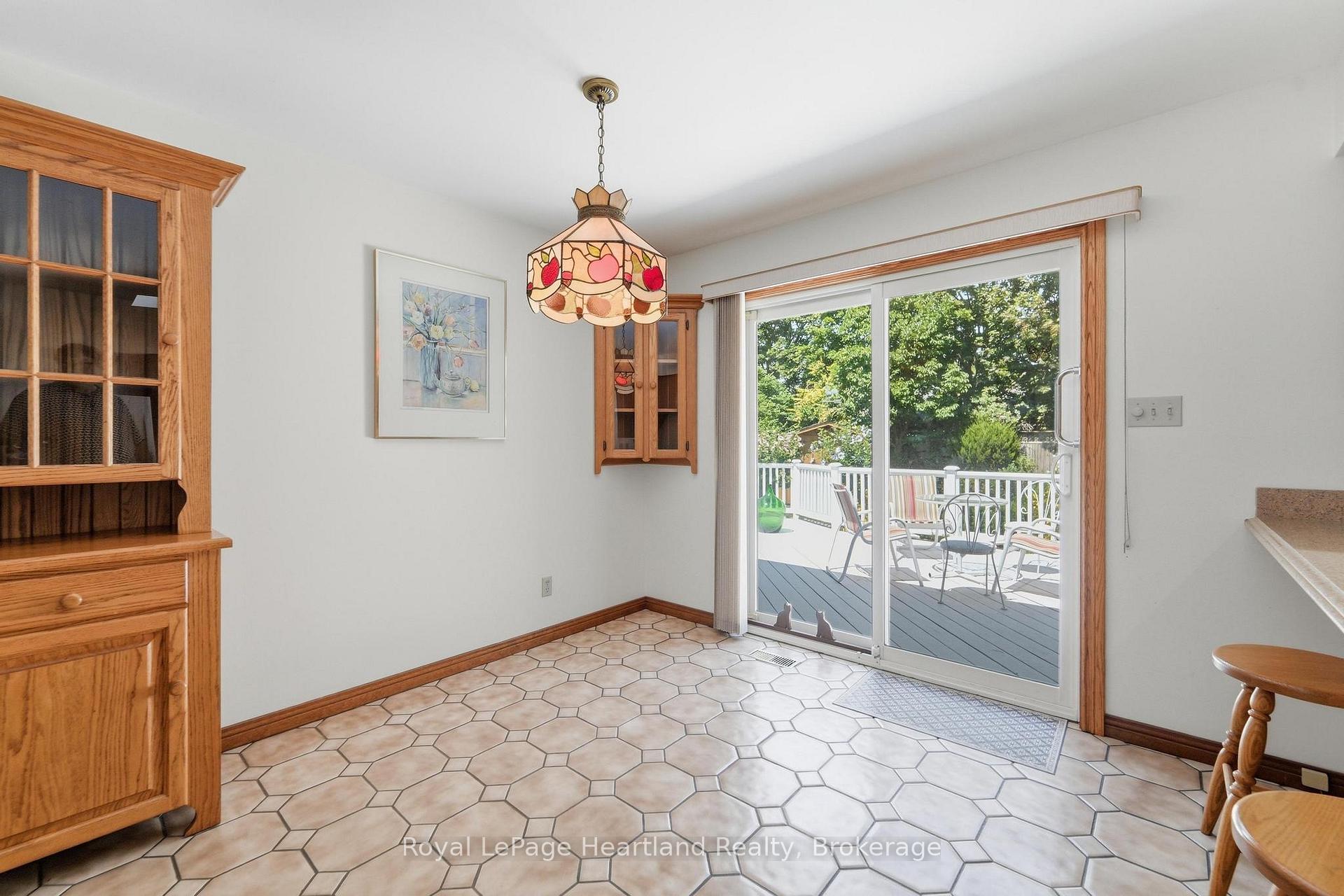 Photo 12 of 24 Leonard Drive, Goderich, Goderich (Town) — HOMEH