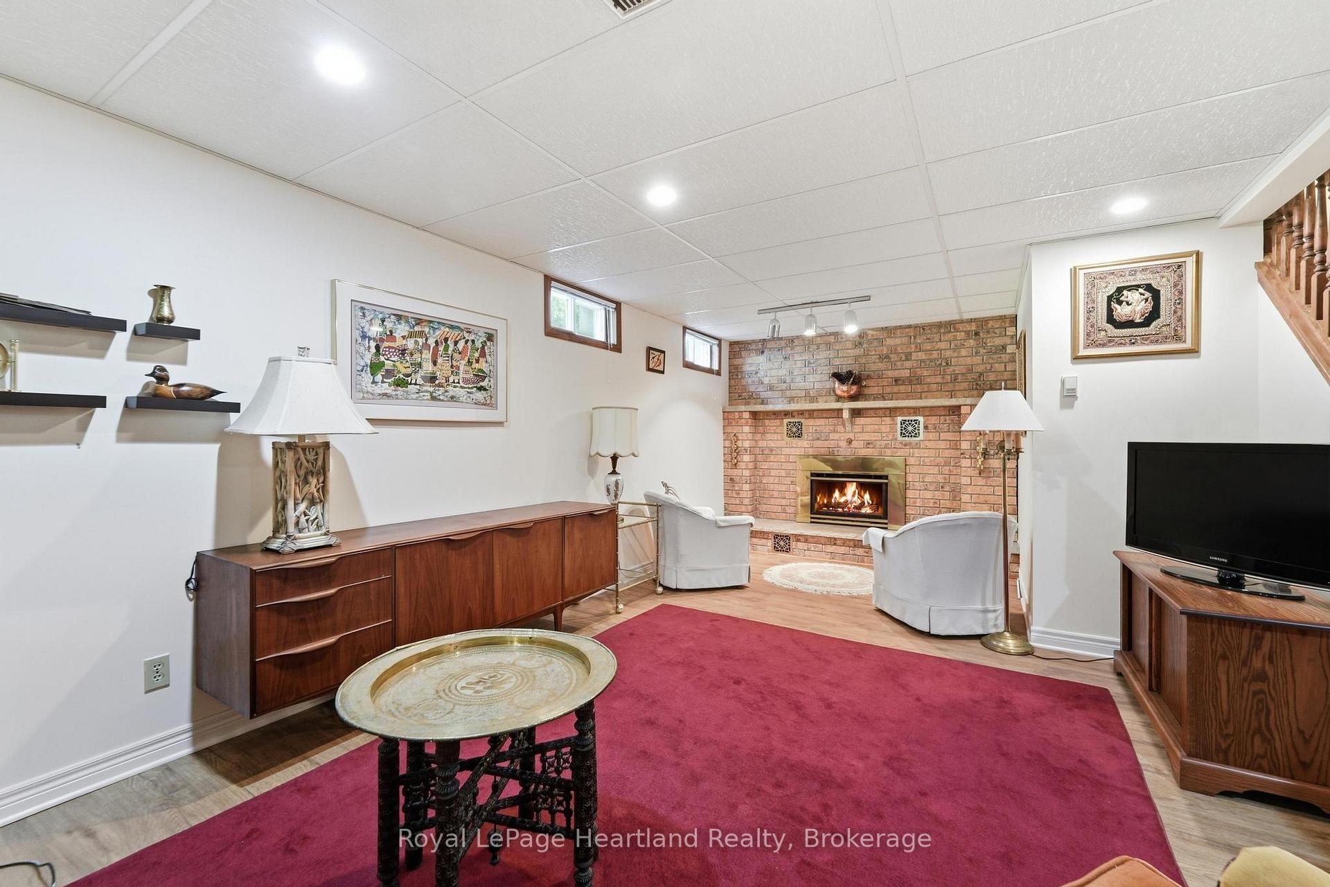 Photo 25 of 24 Leonard Drive, Goderich, Goderich (Town) — HOMEH