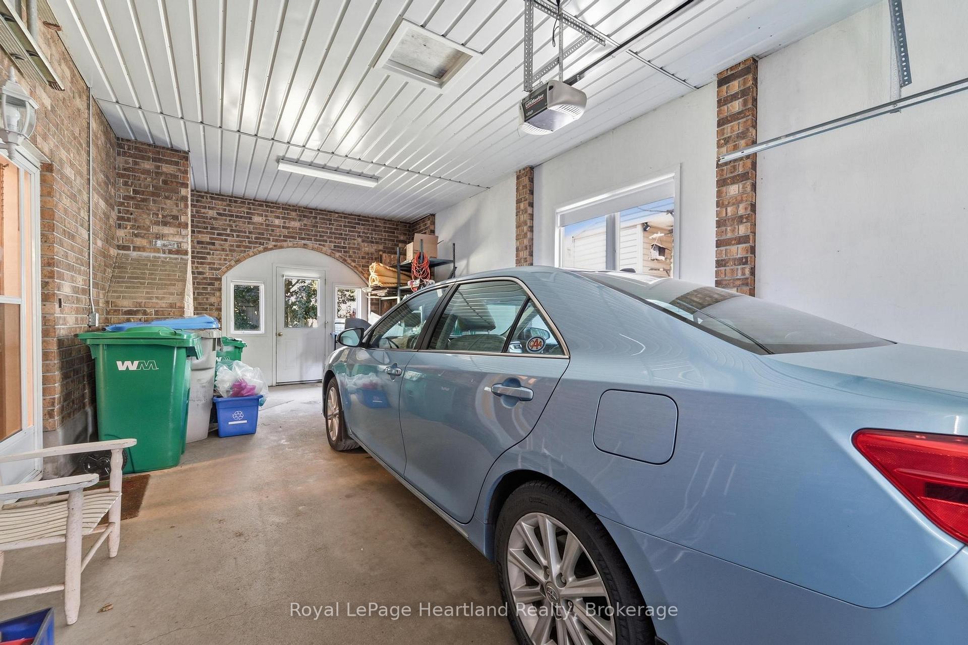 Photo 35 of 24 Leonard Drive, Goderich, Goderich (Town) — HOMEH