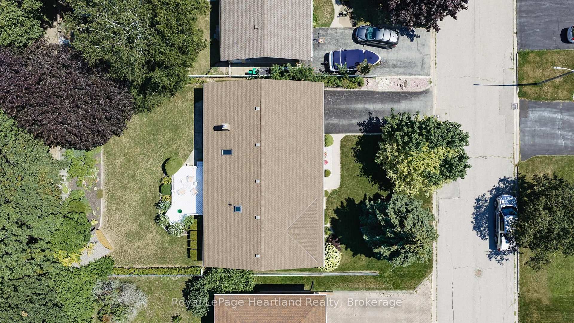 Photo 37 of 24 Leonard Drive, Goderich, Goderich (Town) — HOMEH
