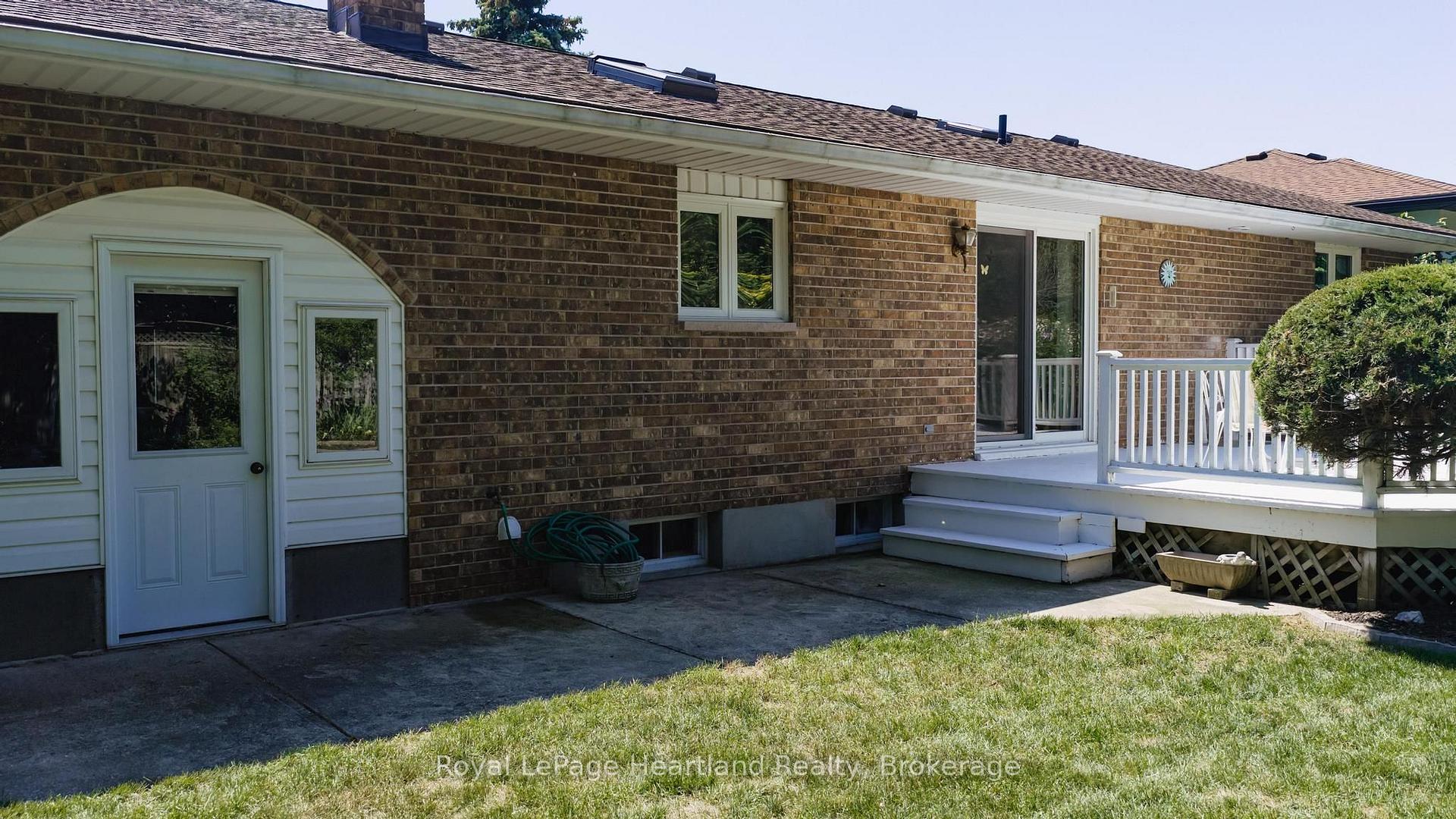 Photo 40 of 24 Leonard Drive, Goderich, Goderich (Town) — HOMEH