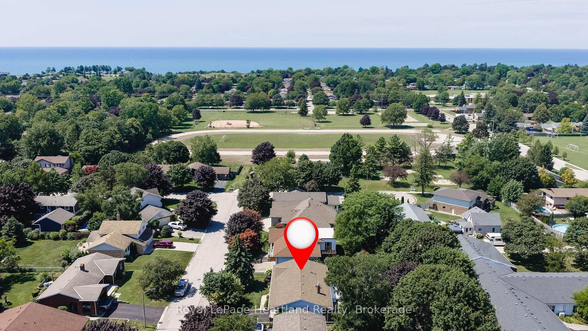 Photo 44 of 24 Leonard Drive, Goderich, Goderich (Town) — HOMEH