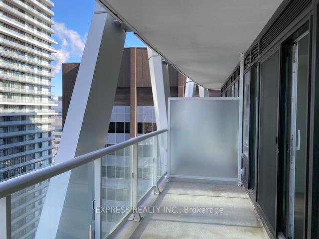Photo 7 of Unit 2911, 230 Simcoe Street, Toronto, Kensington-Chinatown — HOMEH