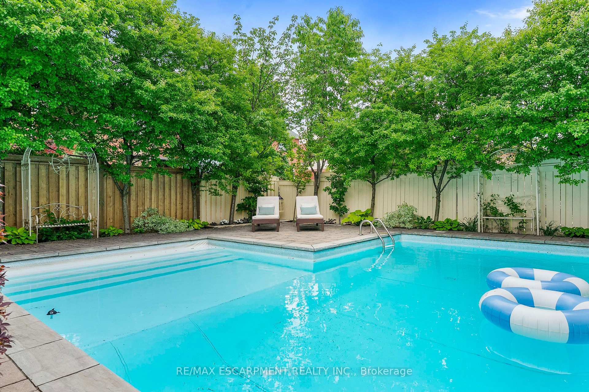 Photo 43 of 7049 Gaslamp Walk, Mississauga, Meadowvale Village — HOMEH