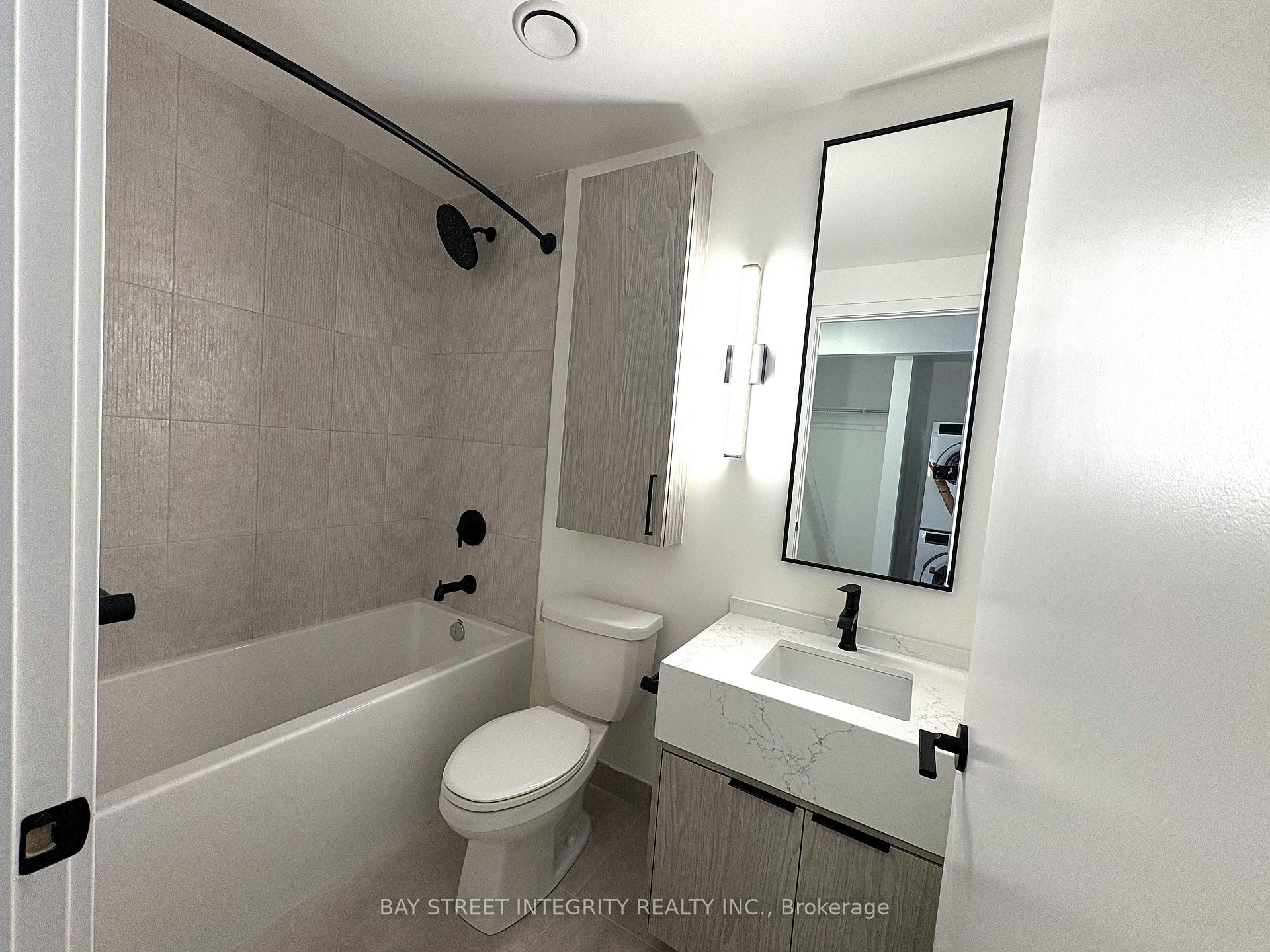 Photo 12 of Unit 1703, 91 Montclair Avenue, Toronto, Forest Hill South — HOMEH