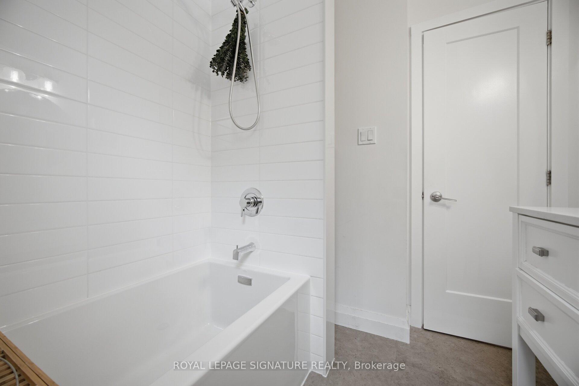 Photo 33 of 83 Mill Street S, Brampton, Downtown Brampton — HOMEH
