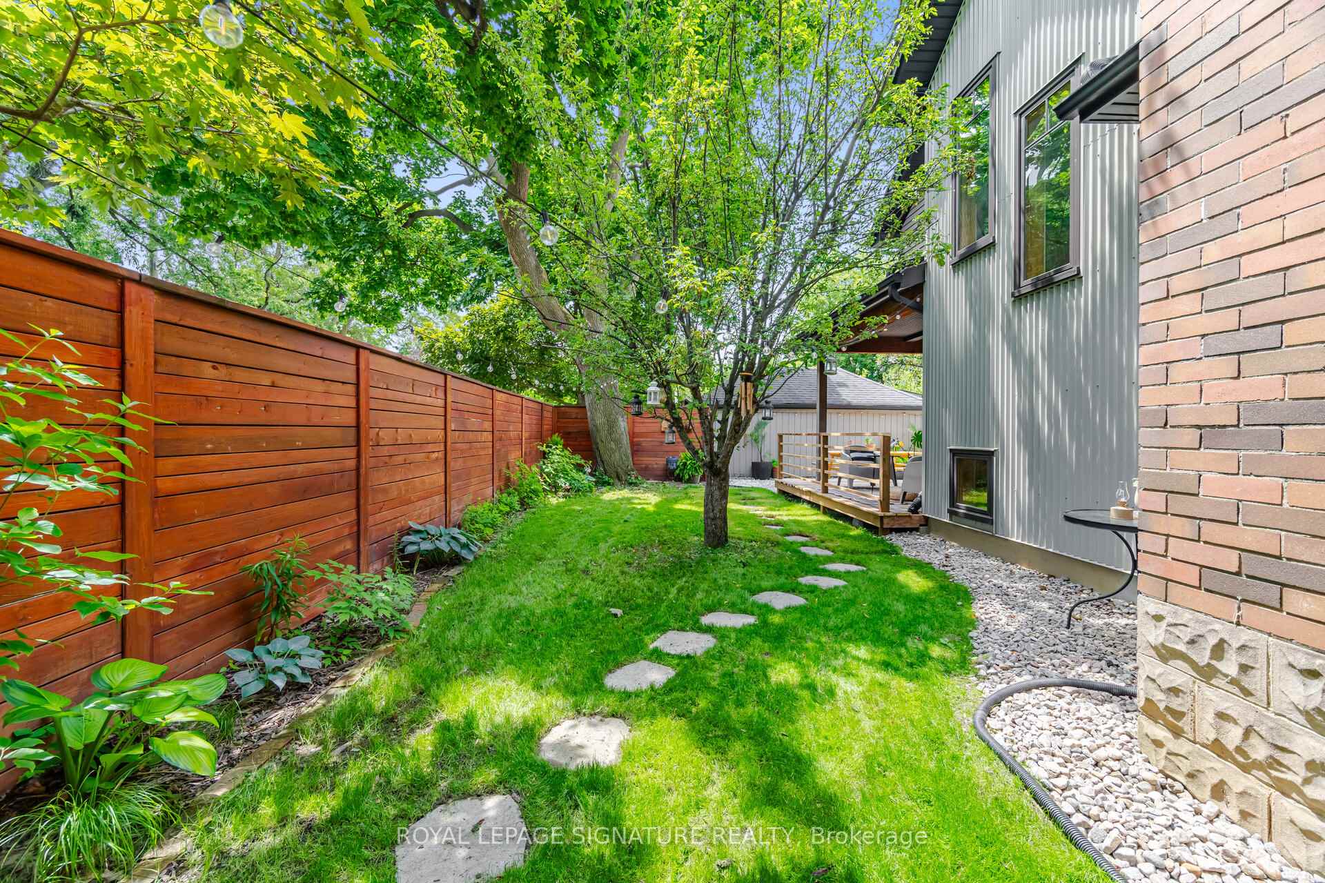 Photo 44 of 83 Mill Street S, Brampton, Downtown Brampton — HOMEH