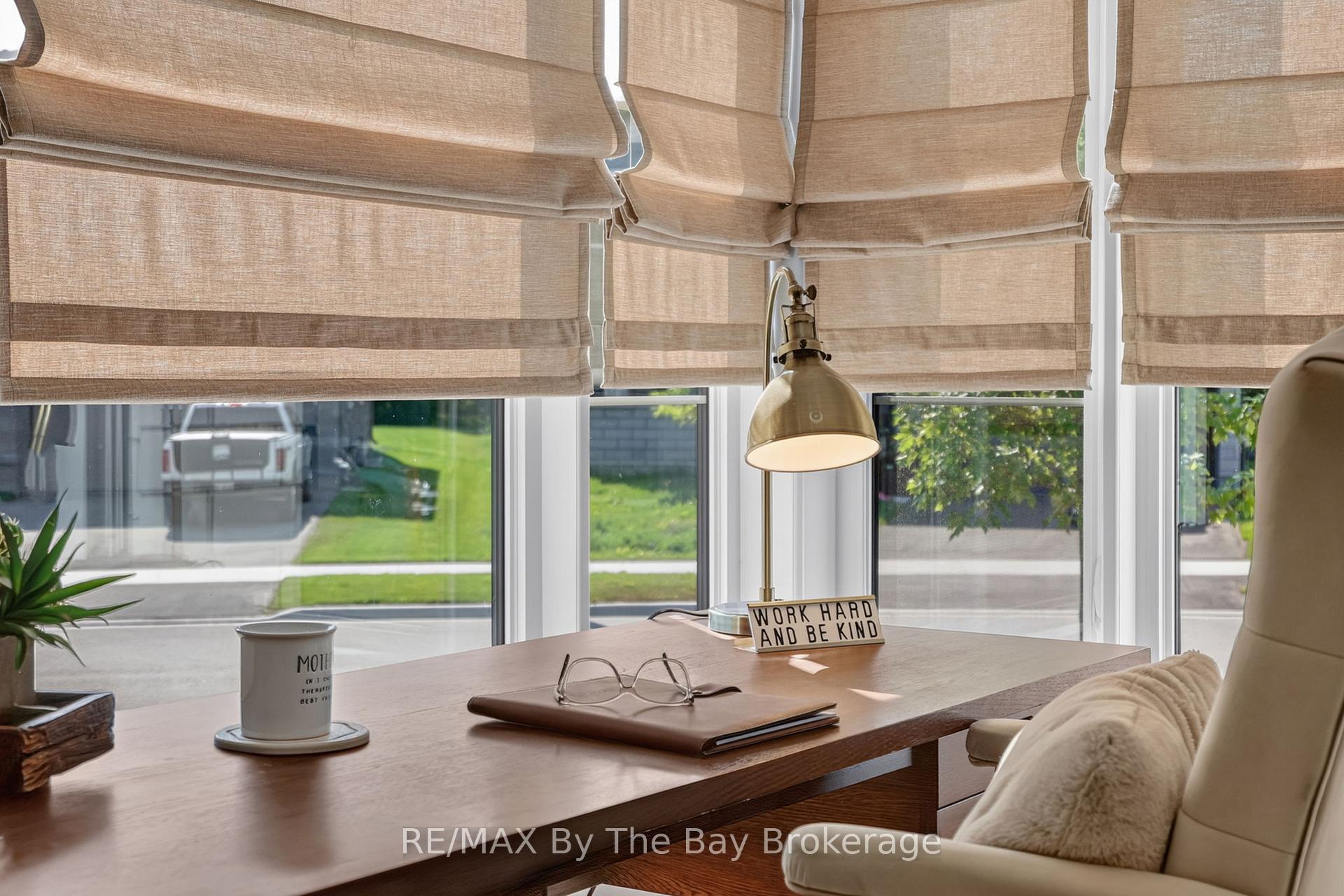 Photo 19 of 171 Rosanne Circle, Wasaga Beach — HOMEH