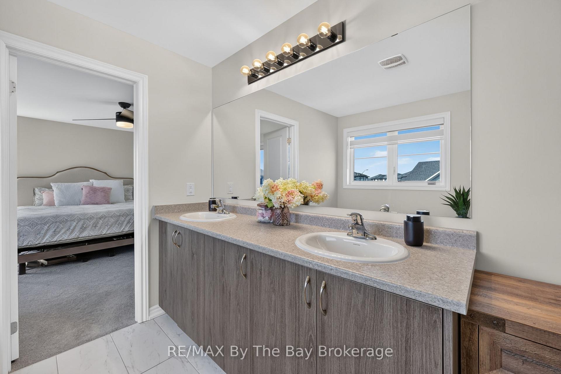 Photo 29 of 171 Rosanne Circle, Wasaga Beach — HOMEH