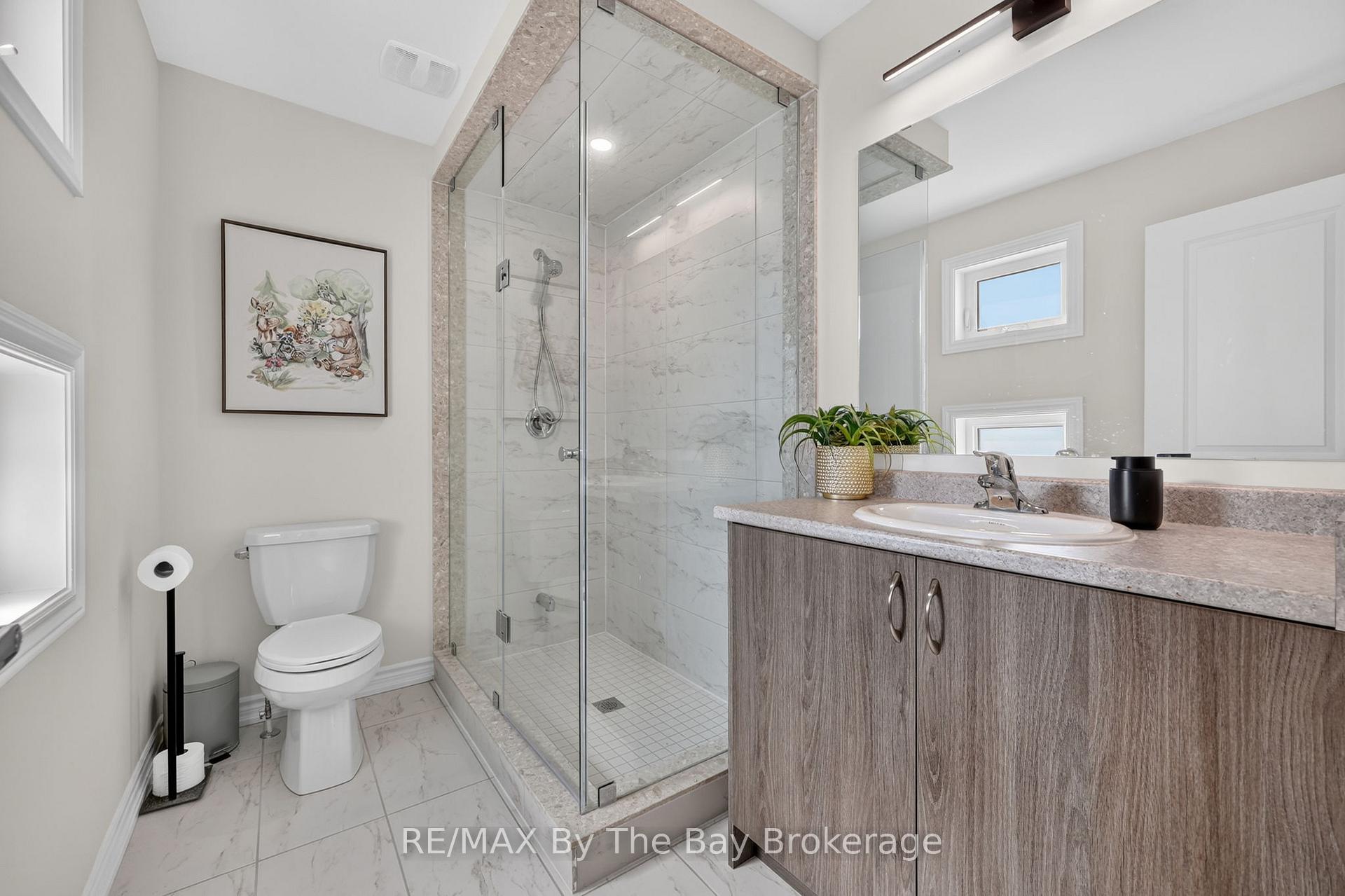Photo 34 of 171 Rosanne Circle, Wasaga Beach — HOMEH