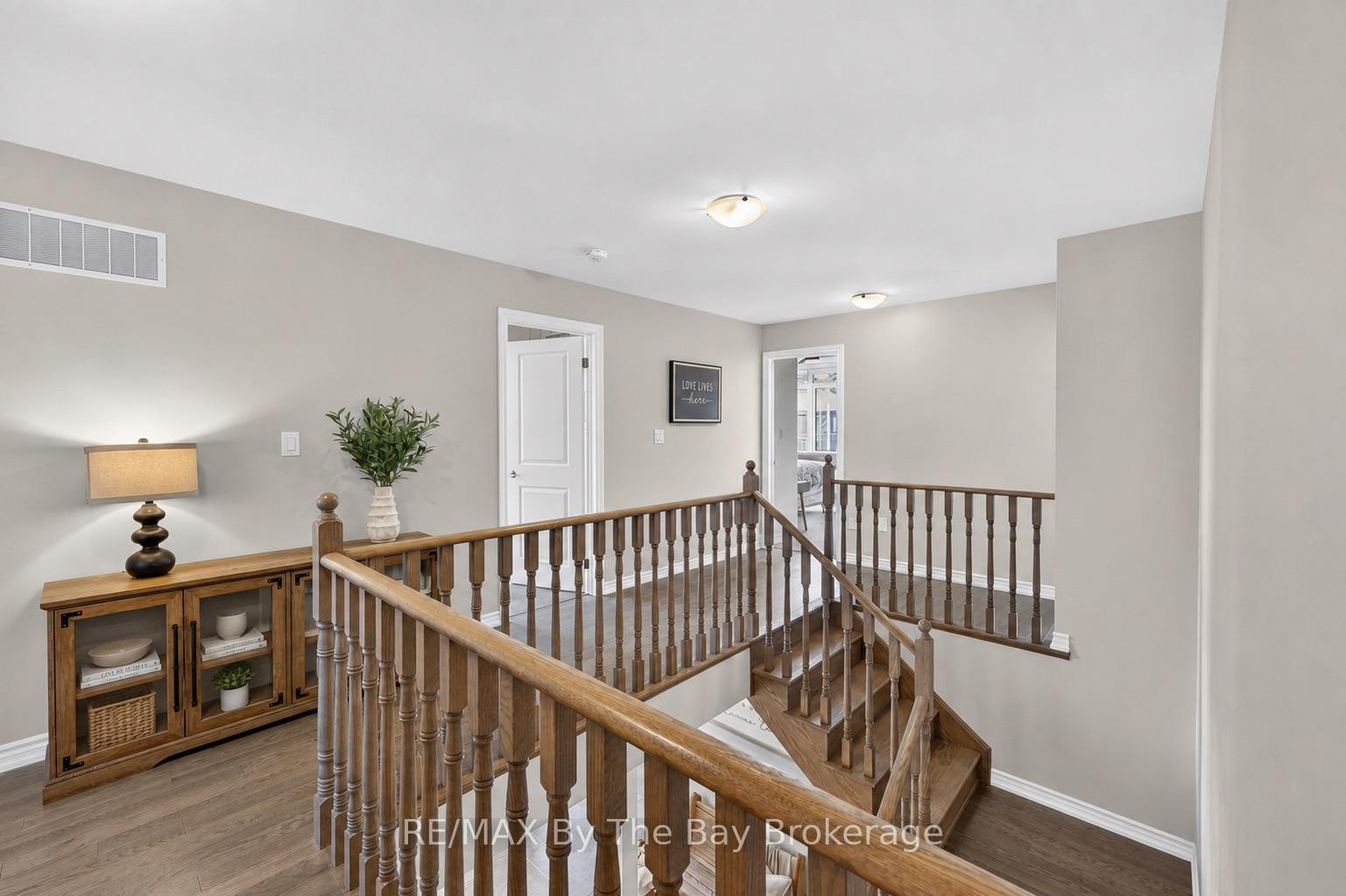 Photo 25 of 171 Rosanne Circle, Wasaga Beach — HOMEH