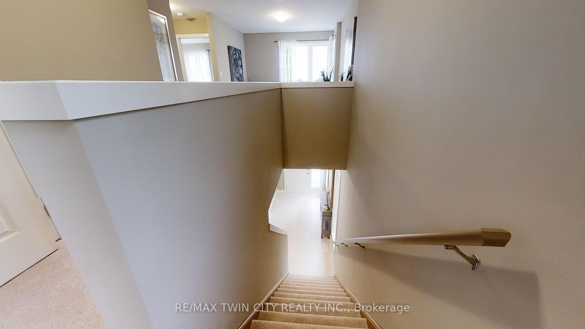 Photo 13 of 2092 Evans Crescent, London, South U — HOMEH