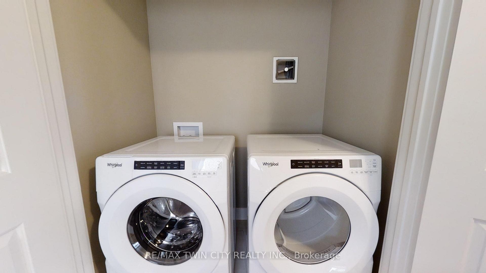 Photo 14 of 2092 Evans Crescent, London, South U — HOMEH