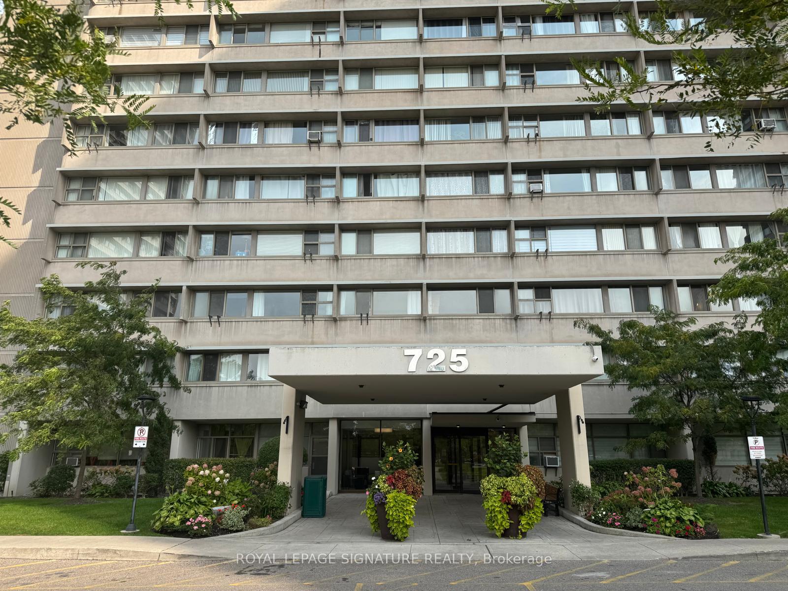Front of Unit 305, 725 Don Mills Road