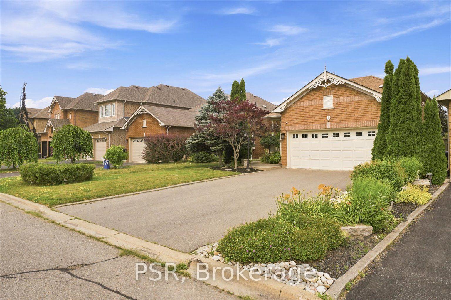 Photo 2 of 7 Bradwick Court, Caledon, Rural Caledon — HOMEH