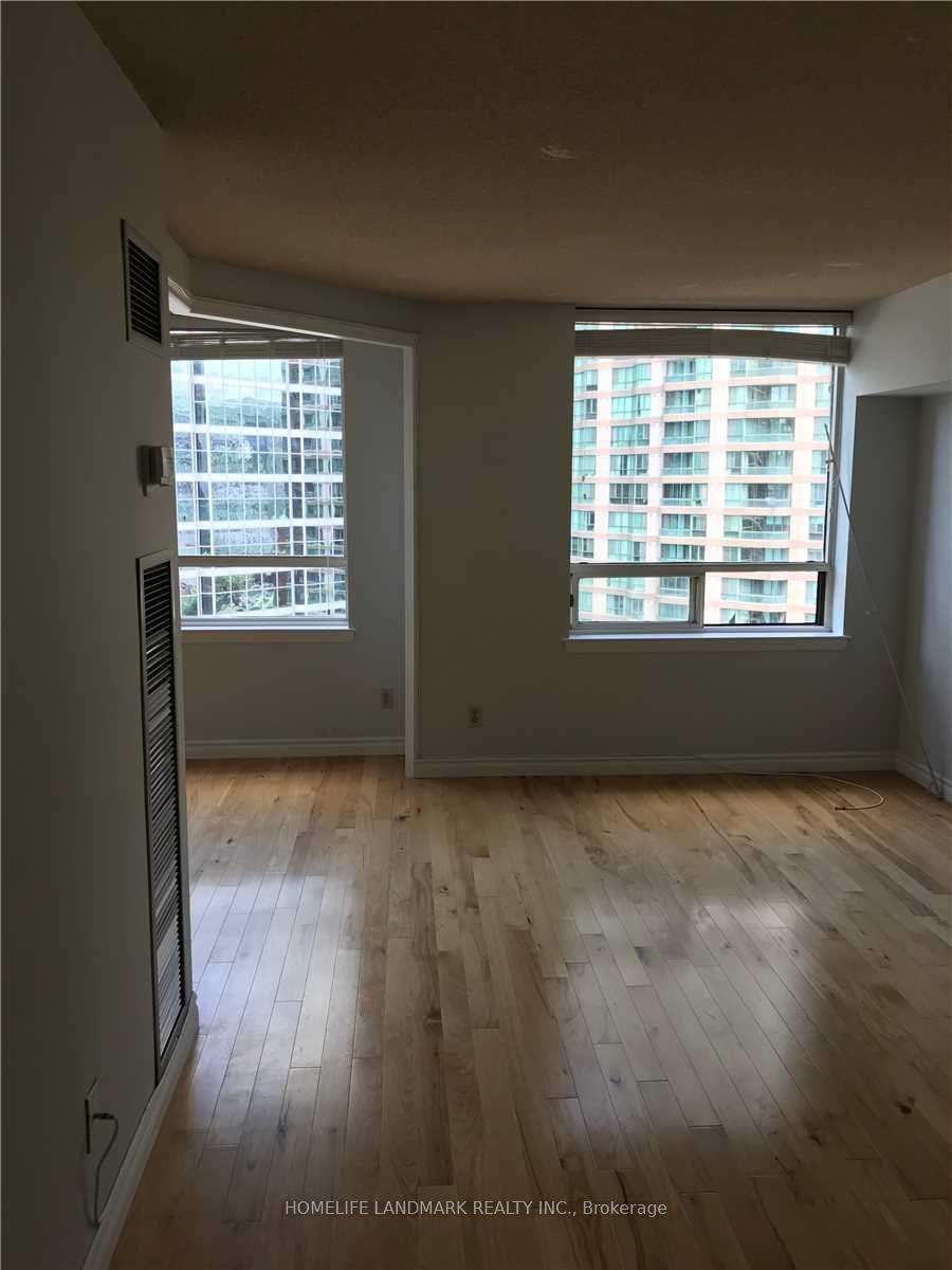 Photo 4 of Unit 1122, 633 Bay Street, Toronto, Bay Street Corridor — HOMEH